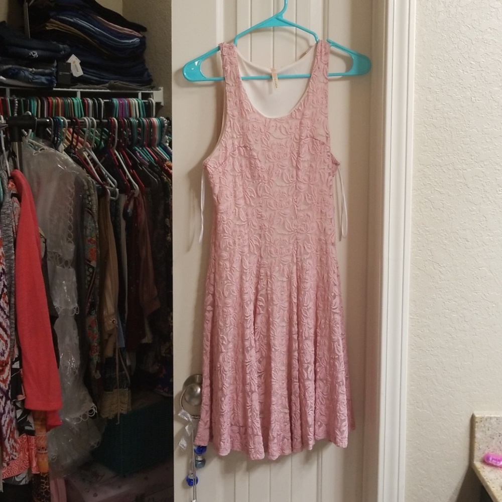 Poema lace dress